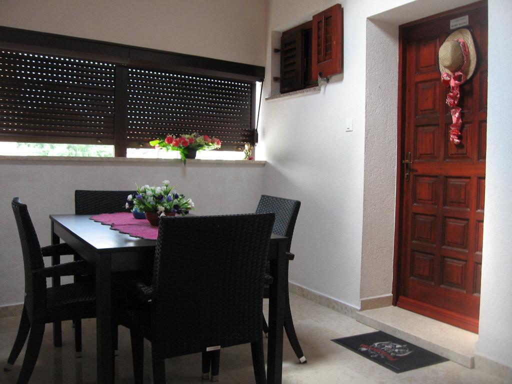 Apartments Alen Pazin Exterior foto