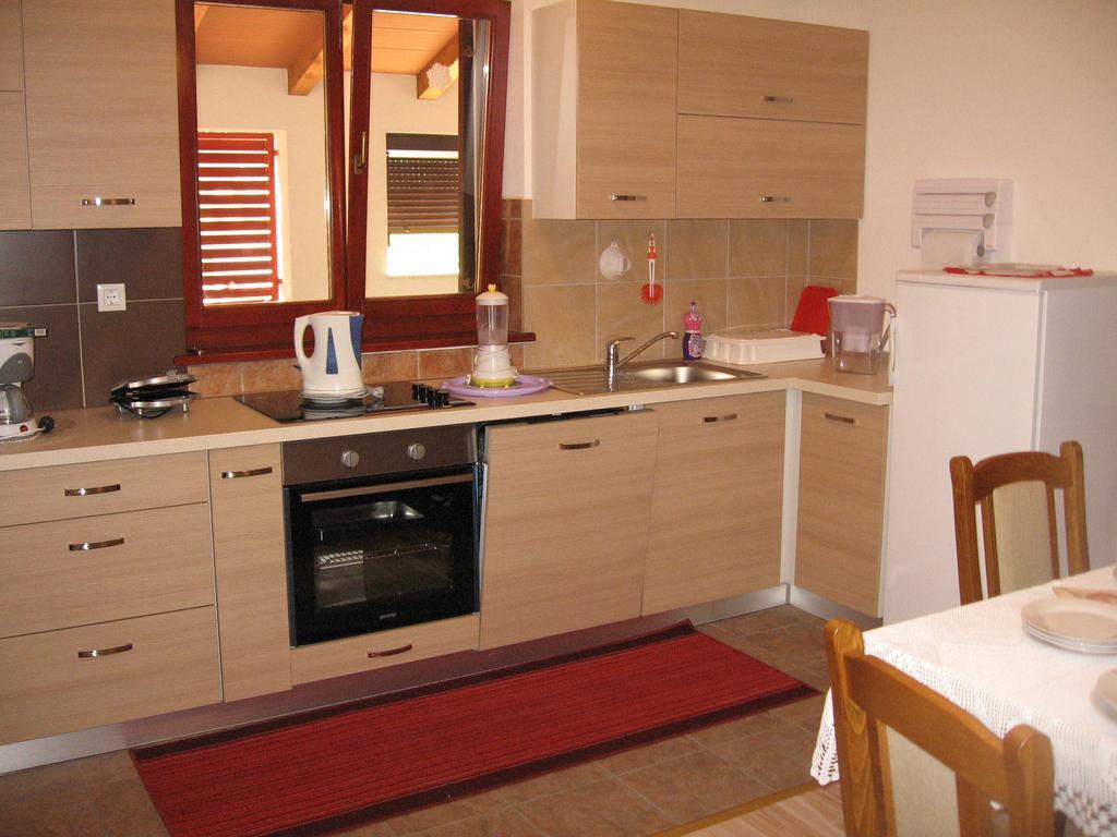 Apartments Alen Pazin Exterior foto